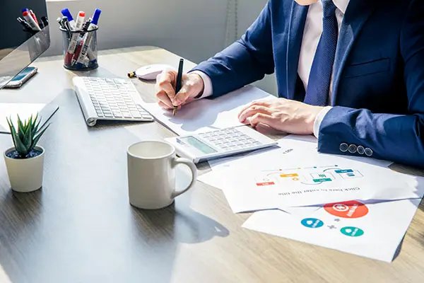 牧场生活怎么砍树